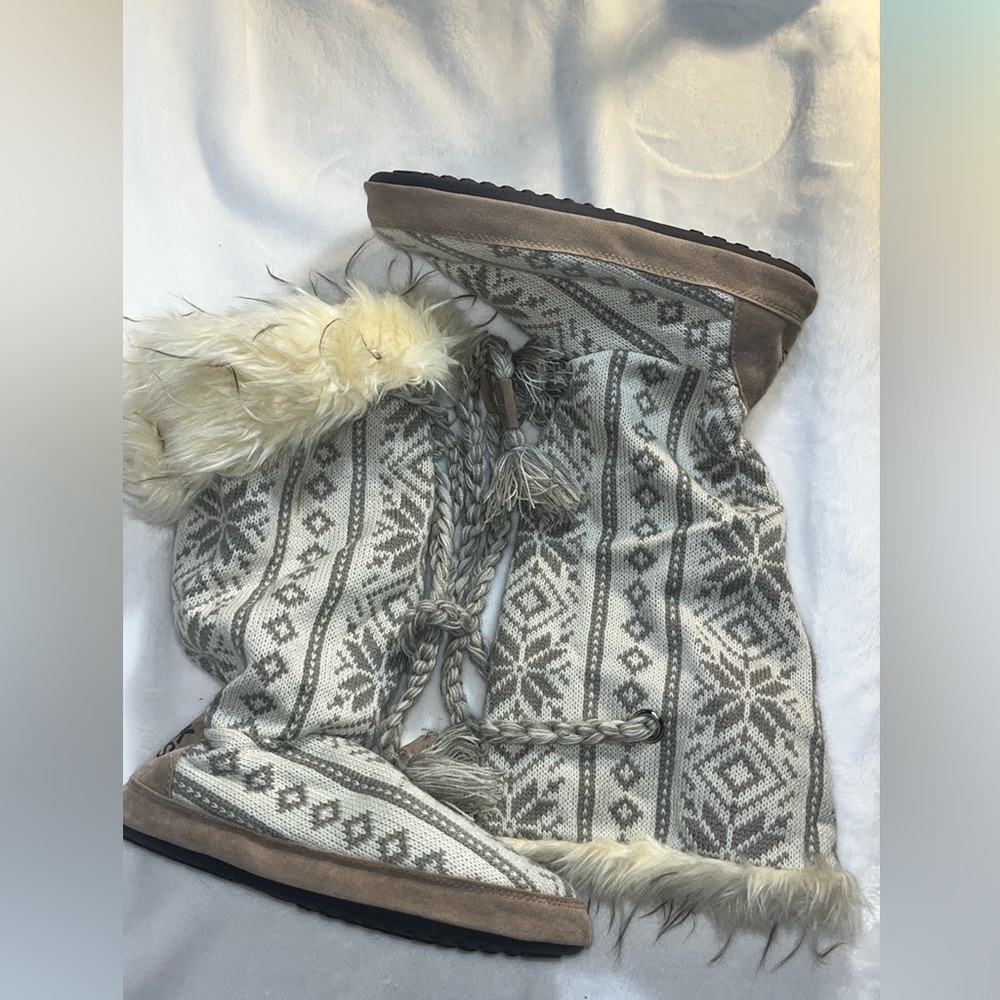 Muk Luks Grace Slipper boot